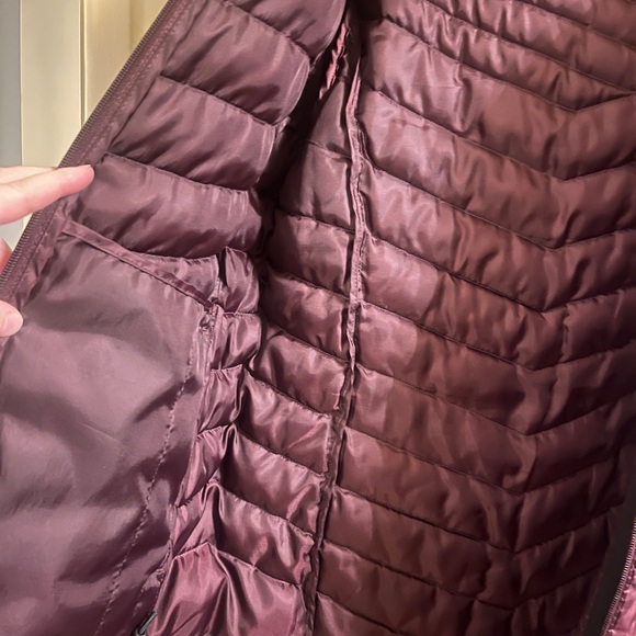 Boulder Gear Puffer Jacket - Plum - Picture 4 of 5